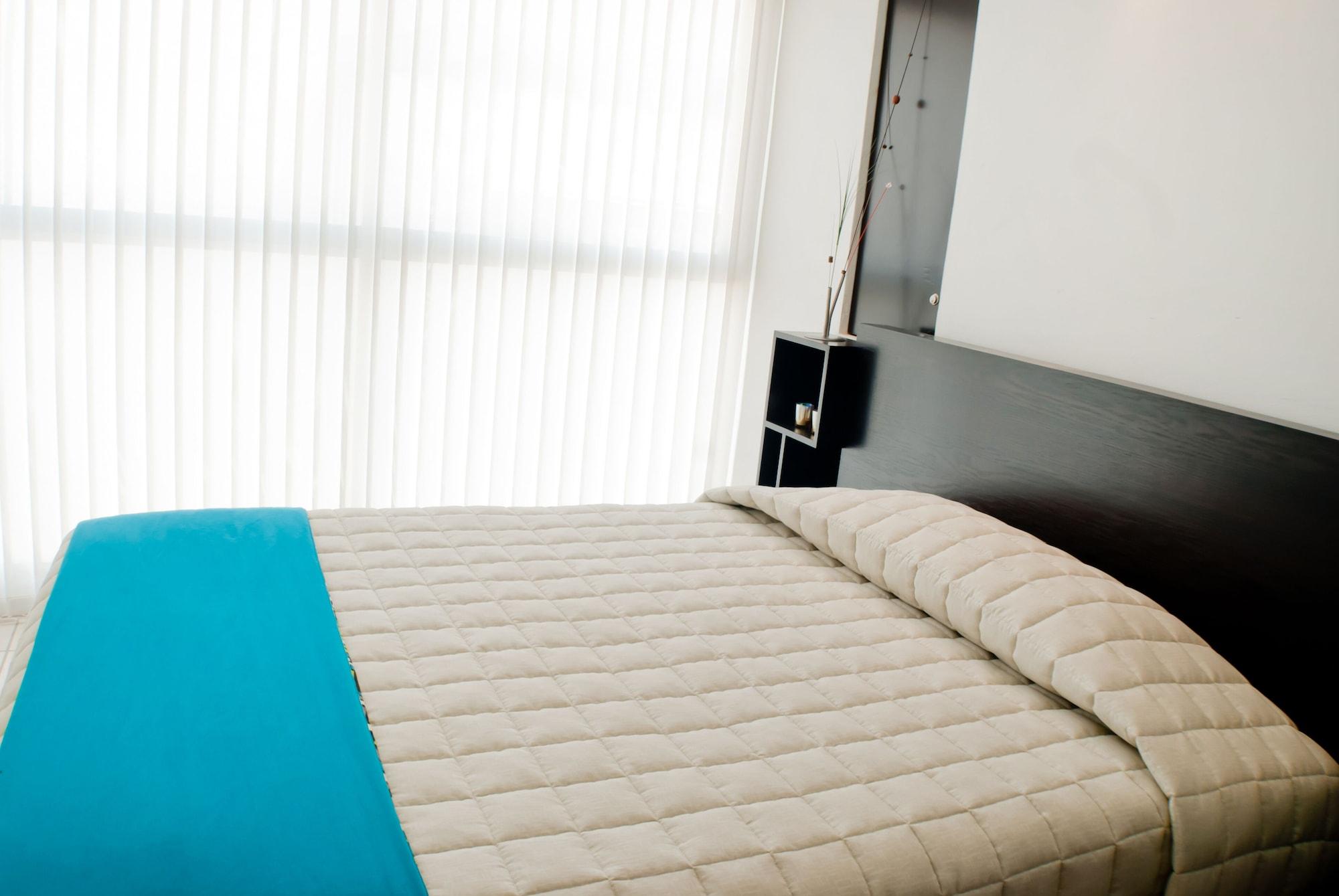 Ramada By Wyndham Acapulco Hotel & Suites エクステリア 写真