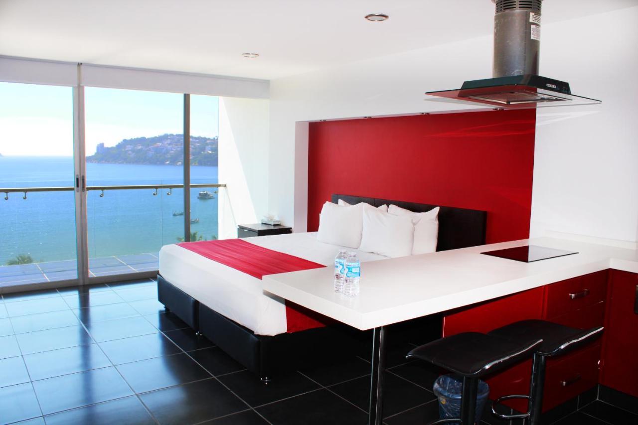 Ramada By Wyndham Acapulco Hotel & Suites エクステリア 写真
