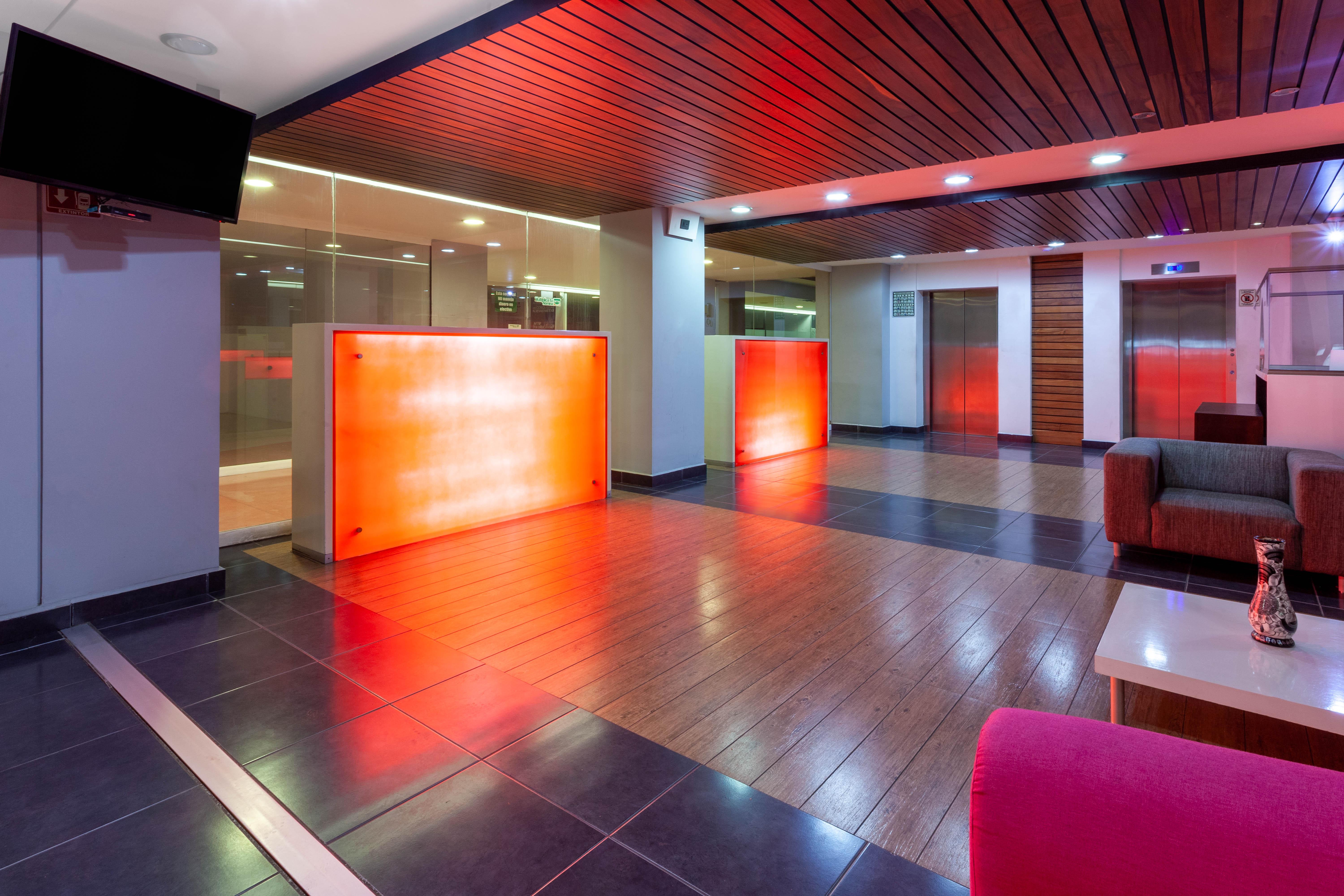 Ramada By Wyndham Acapulco Hotel & Suites エクステリア 写真