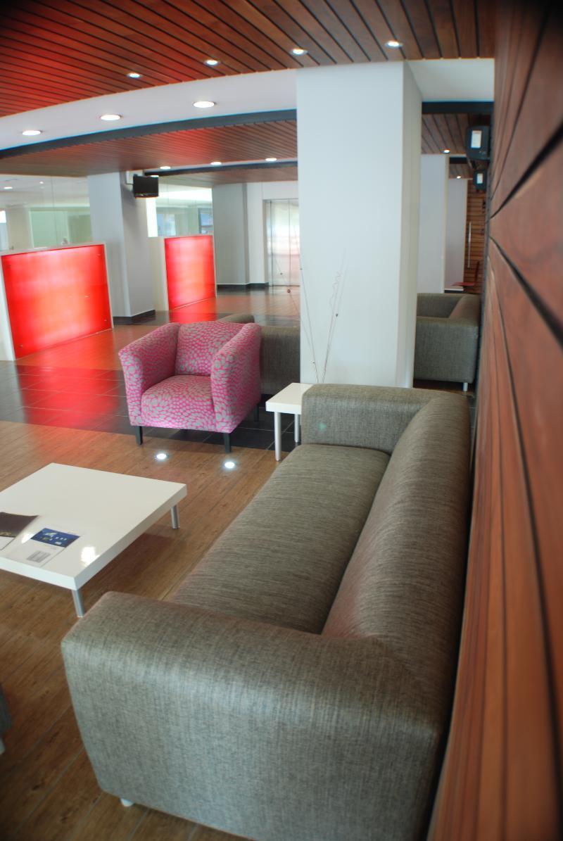 Ramada By Wyndham Acapulco Hotel & Suites エクステリア 写真